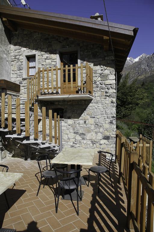 Agriturismo Crotto Di Somana マンデッロ・デル・ラーリオ エクステリア 写真
