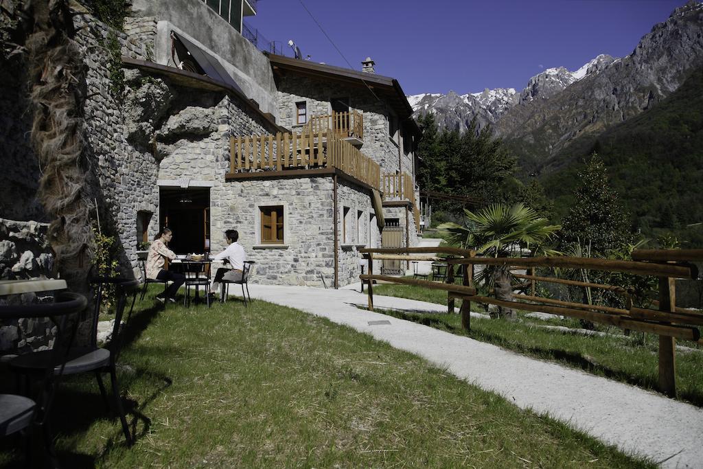 Agriturismo Crotto Di Somana マンデッロ・デル・ラーリオ エクステリア 写真