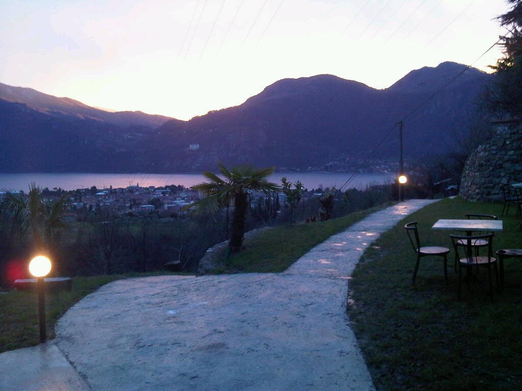 Agriturismo Crotto Di Somana マンデッロ・デル・ラーリオ エクステリア 写真
