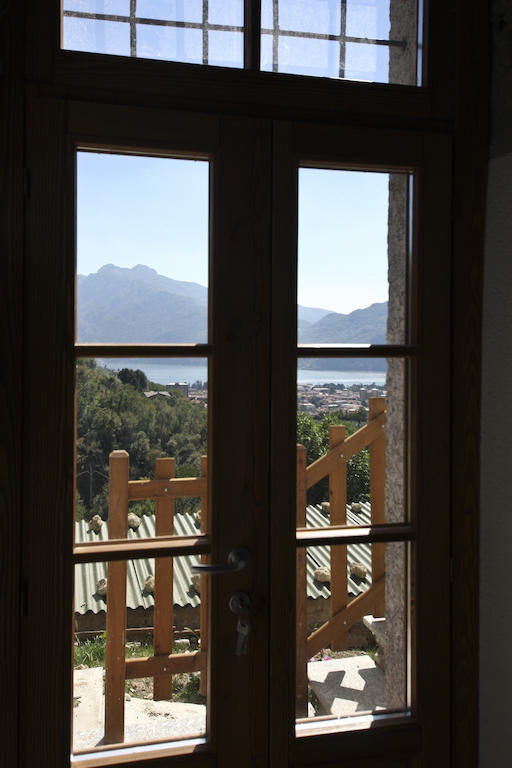 Agriturismo Crotto Di Somana マンデッロ・デル・ラーリオ エクステリア 写真